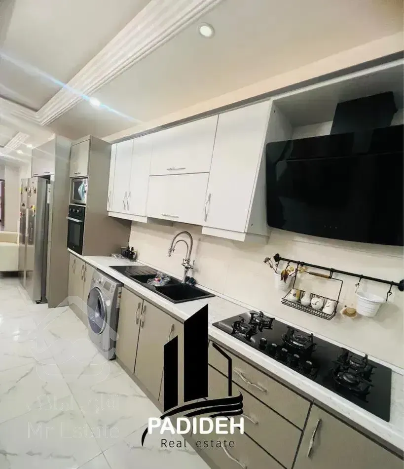 آپارتمان 137‌متری سه خواب با آسانسور پشت فرمانداری