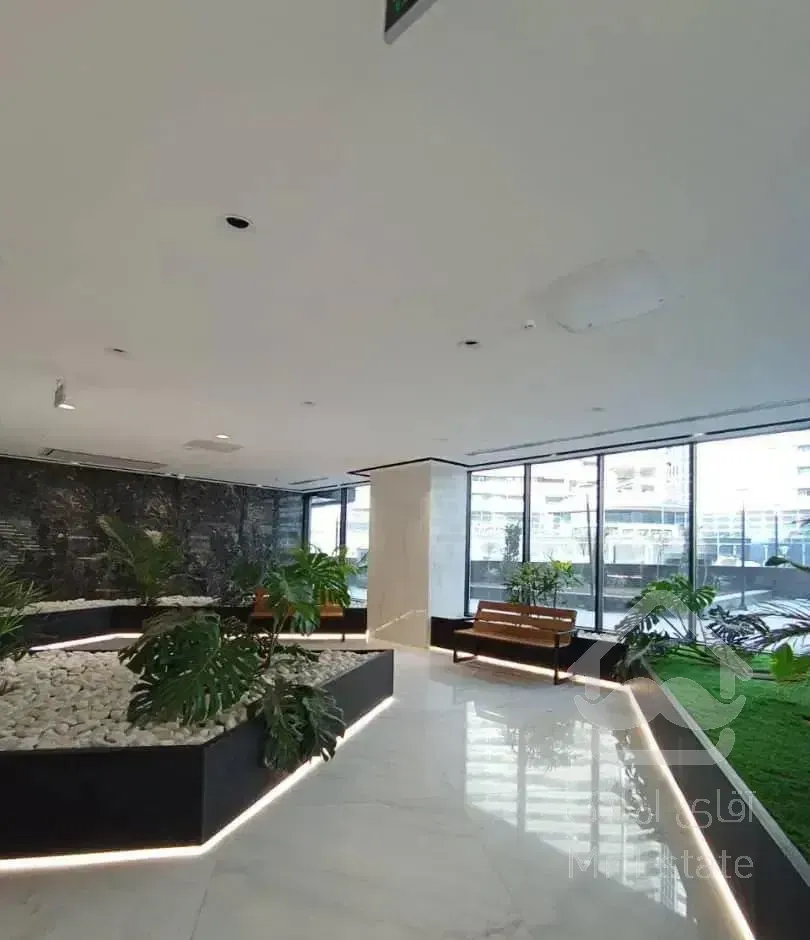 آپارتمان۸۲متر/۱خواب/مدرن/آکواریوم/الماس شیشه