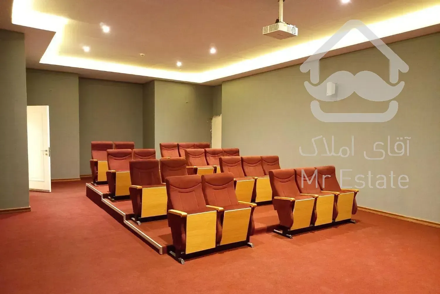 ۱۰۶متر/دوخواب/روبه افتاب جنوبی/سالن پرده خور/بیمه