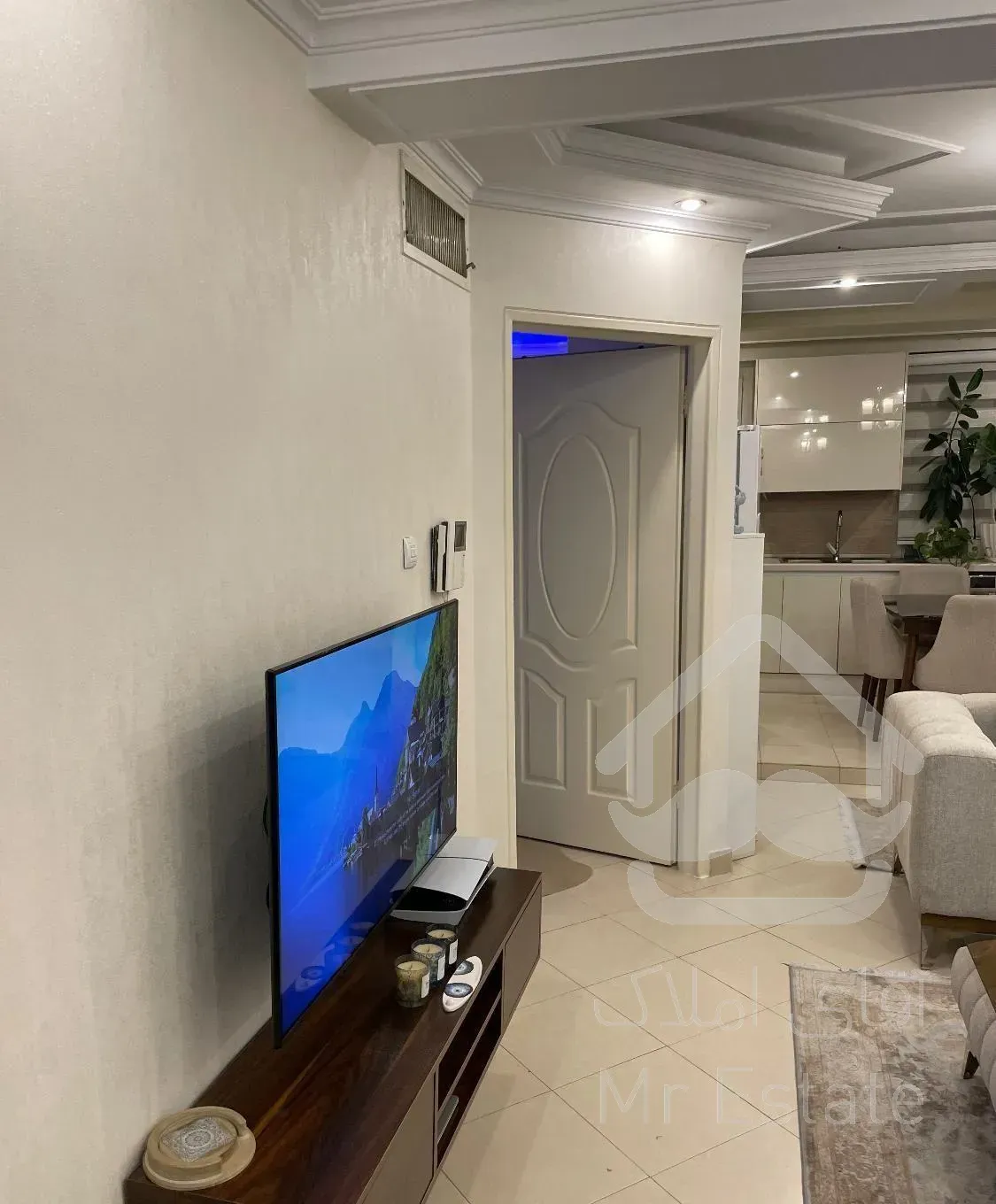 آپارتمان خوش نقشه بازسازی شده اردیبهشت جنوبی