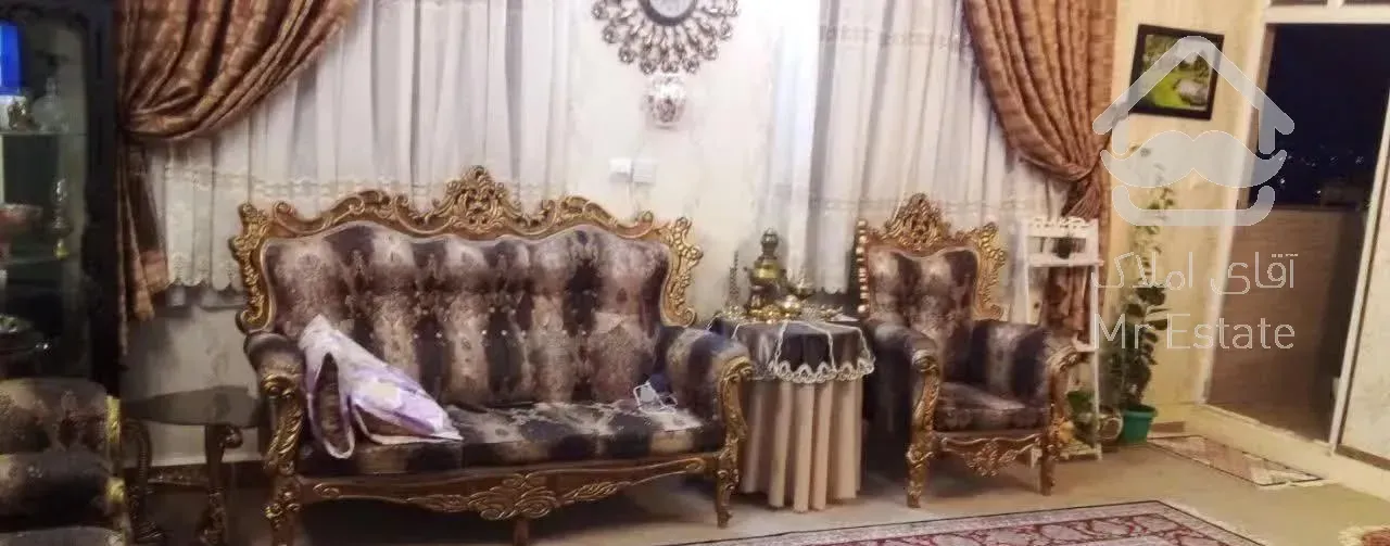 اپارتمان ۹۰ متری،واقع در خیابان ۶۰ متری