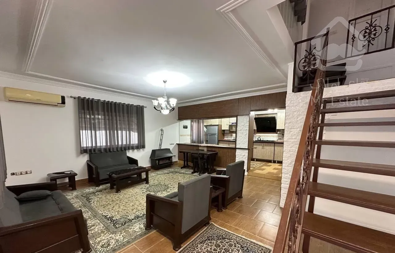 فریدونکنار ویلا ۱۵۰متری نیم پیلوت چند قدمی ساحل