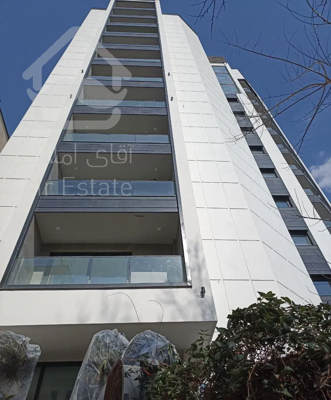 330 متر برج باغ لوکیشن دیپلمات نشین عمار