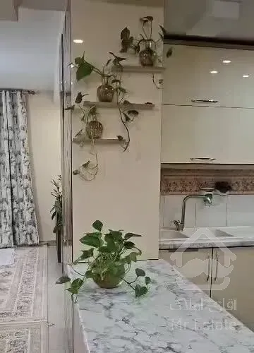 فروش واحد زیر قیمت . پول لازم.