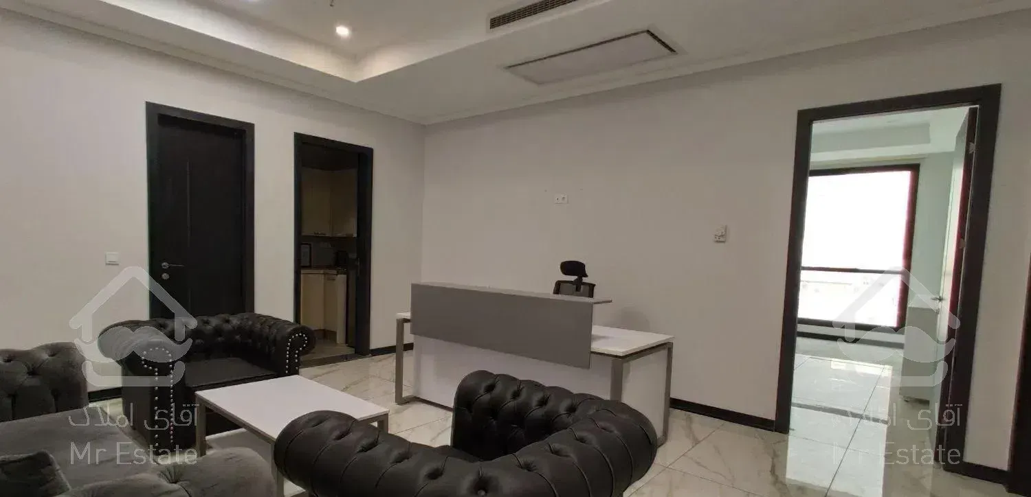 زعفرانیه ١٠٠ متر اداری مدرن (۵ پارکینگ)