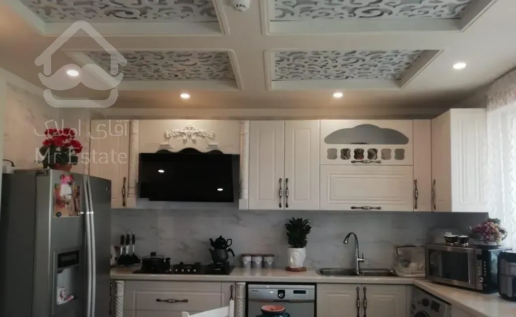 رهن آپارتمان ۱۴۰ متری ۳ خوابه در شهید عراقی