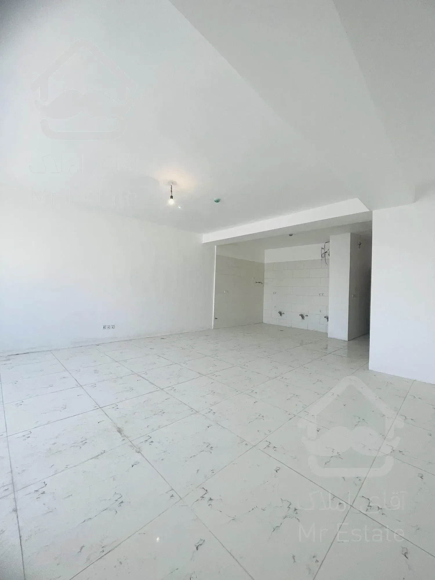 فروش اپارتمان ۳ خواب ۱۳۰ متر ازادگان