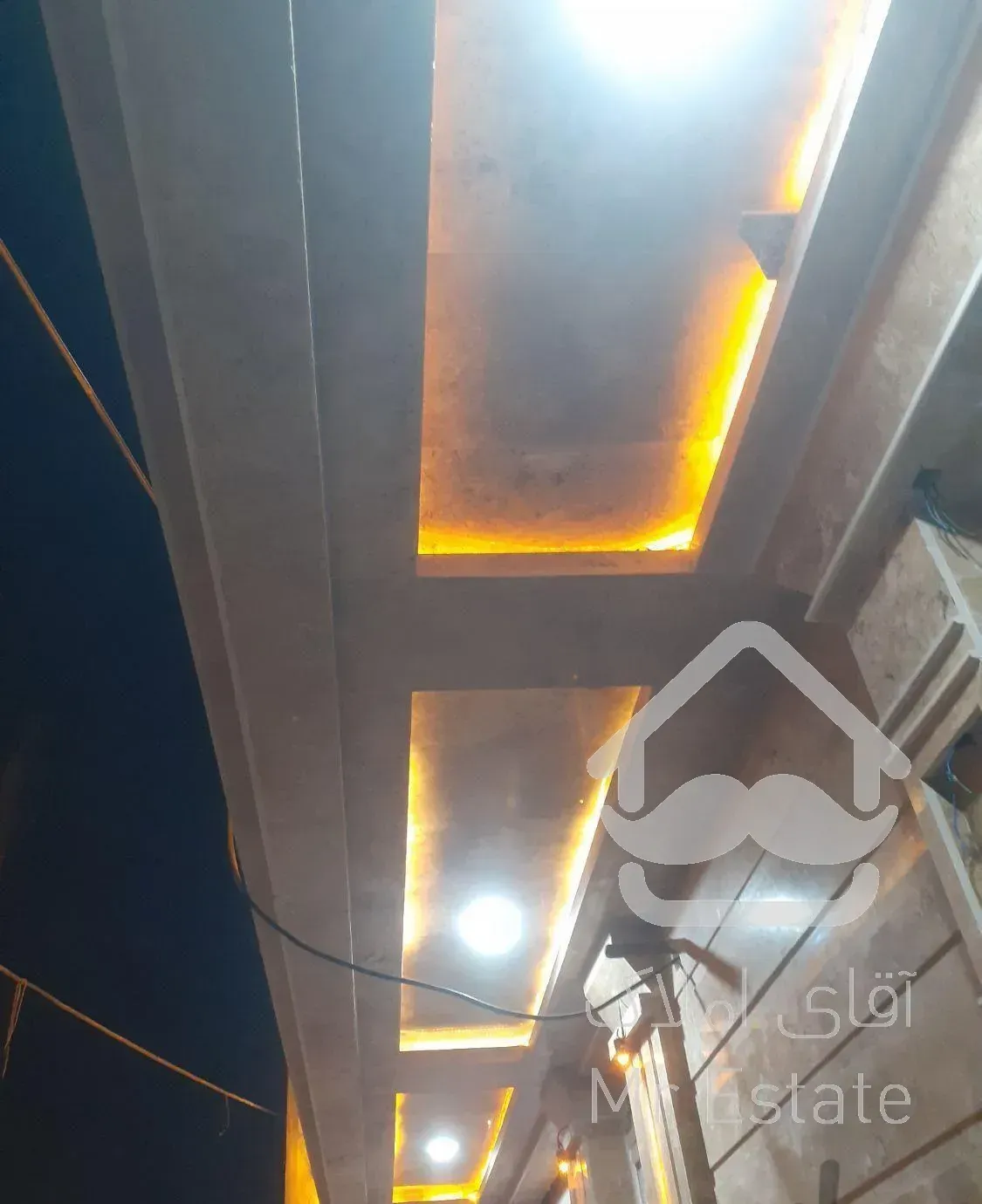 نما کاری و کاشی کاری