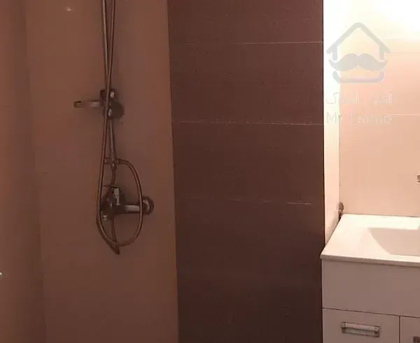 آپارتمان ۸۰متری۲خوابه با پارکینگ و انباری