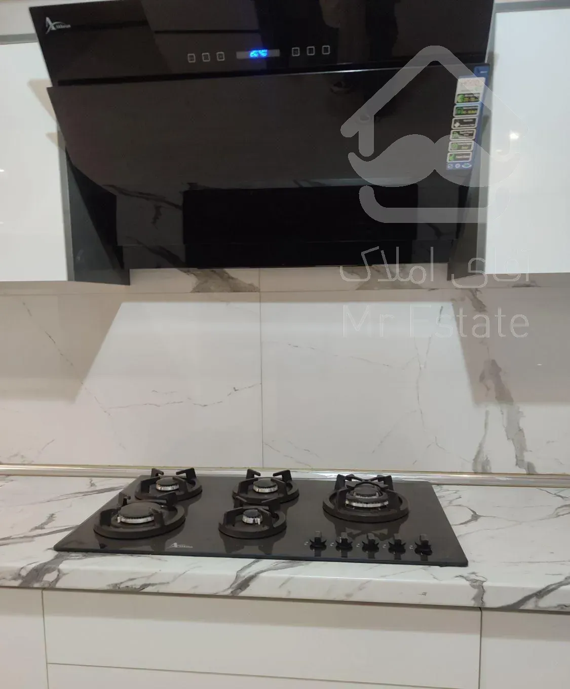 147 ازگل/ دو خواب / نورگیر عالی/ دو نبش