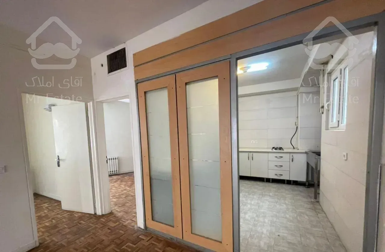 اپارتمان  ۹۷  متری   موقعیت  اداری بر دولت