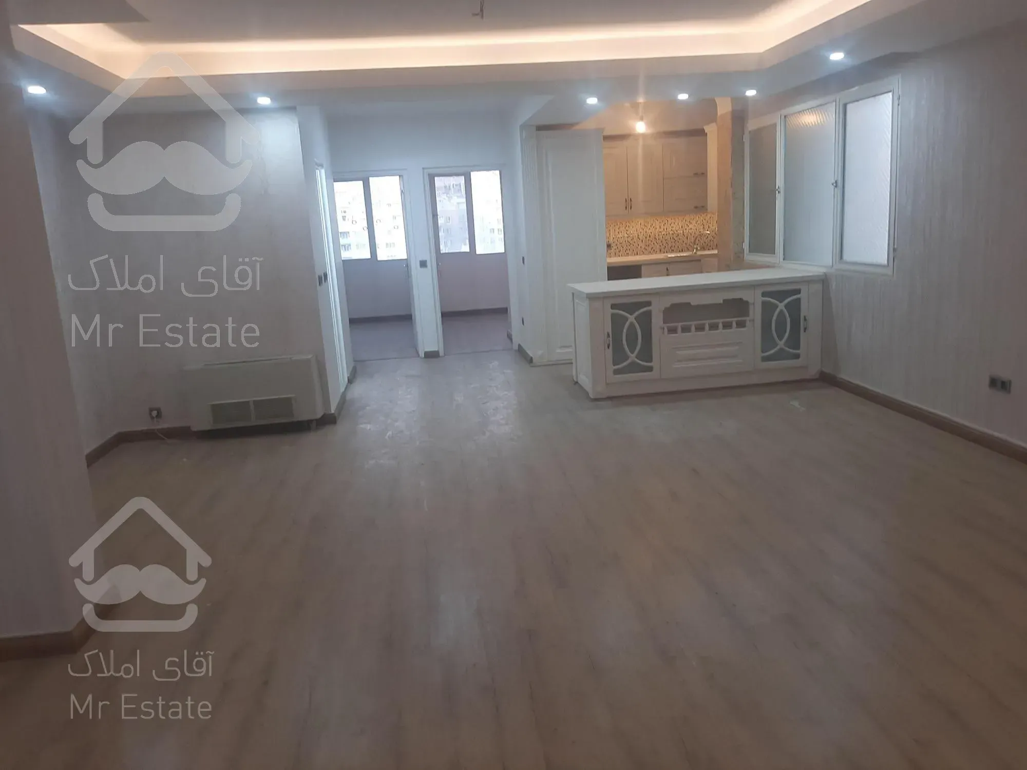 ۱۰۵ متر جهاد اکبر