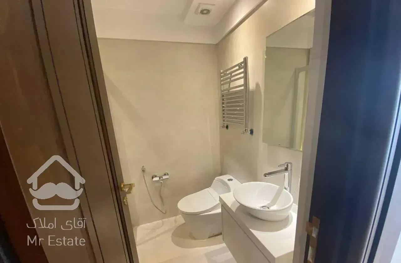 فروشی  در قلب زعفرانیه