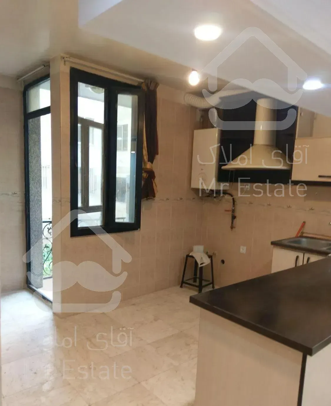 60 متر دو خواب اسانسور دار طبقه دوم سیمتری نیرو هوایی