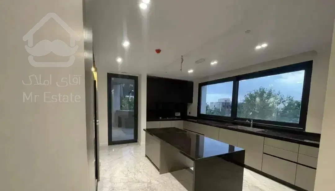 ۲۰۰مترسه خواب مستر/برج باغ گلزار/نوسازکلید نخورده