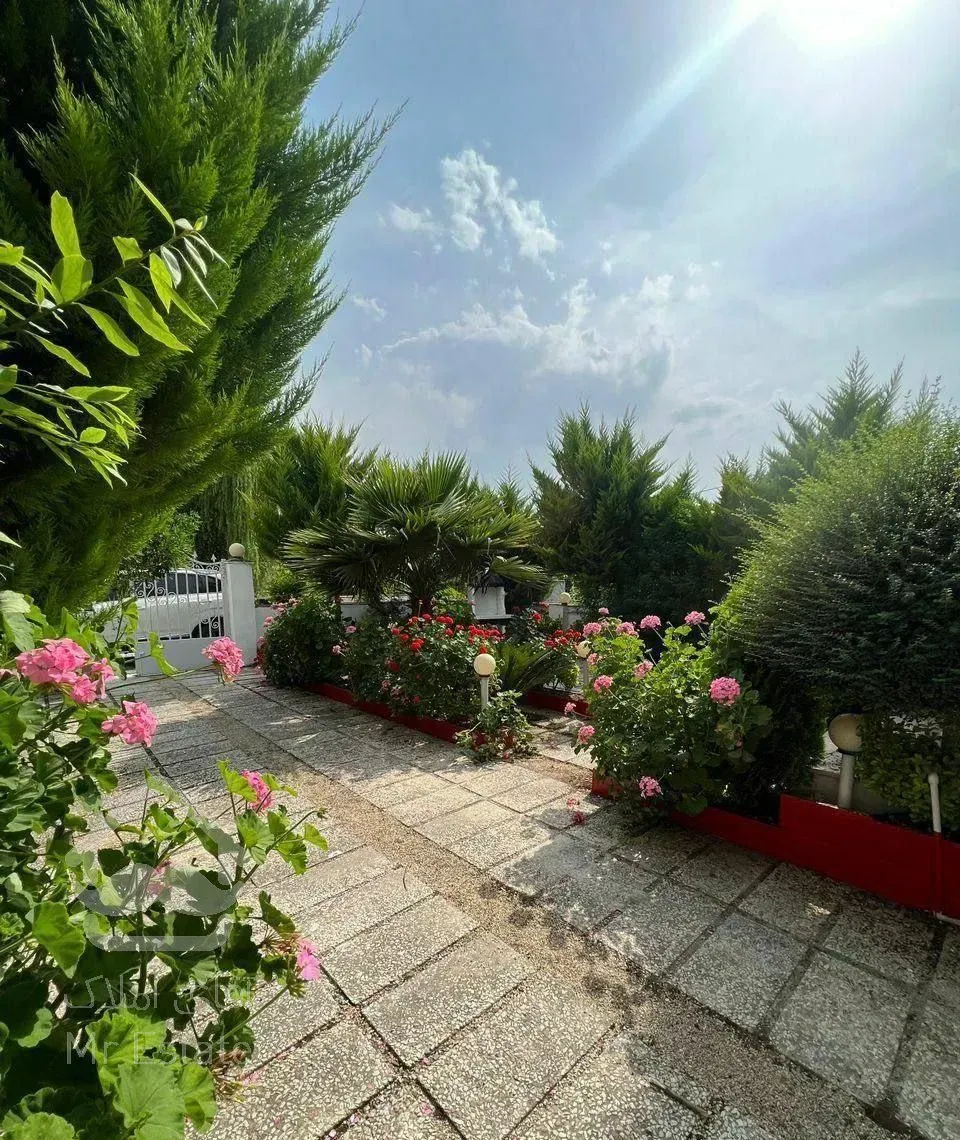 ویلاباغ ۳۱۰ متری مبله سند پروانه پایانکار ویوابدی