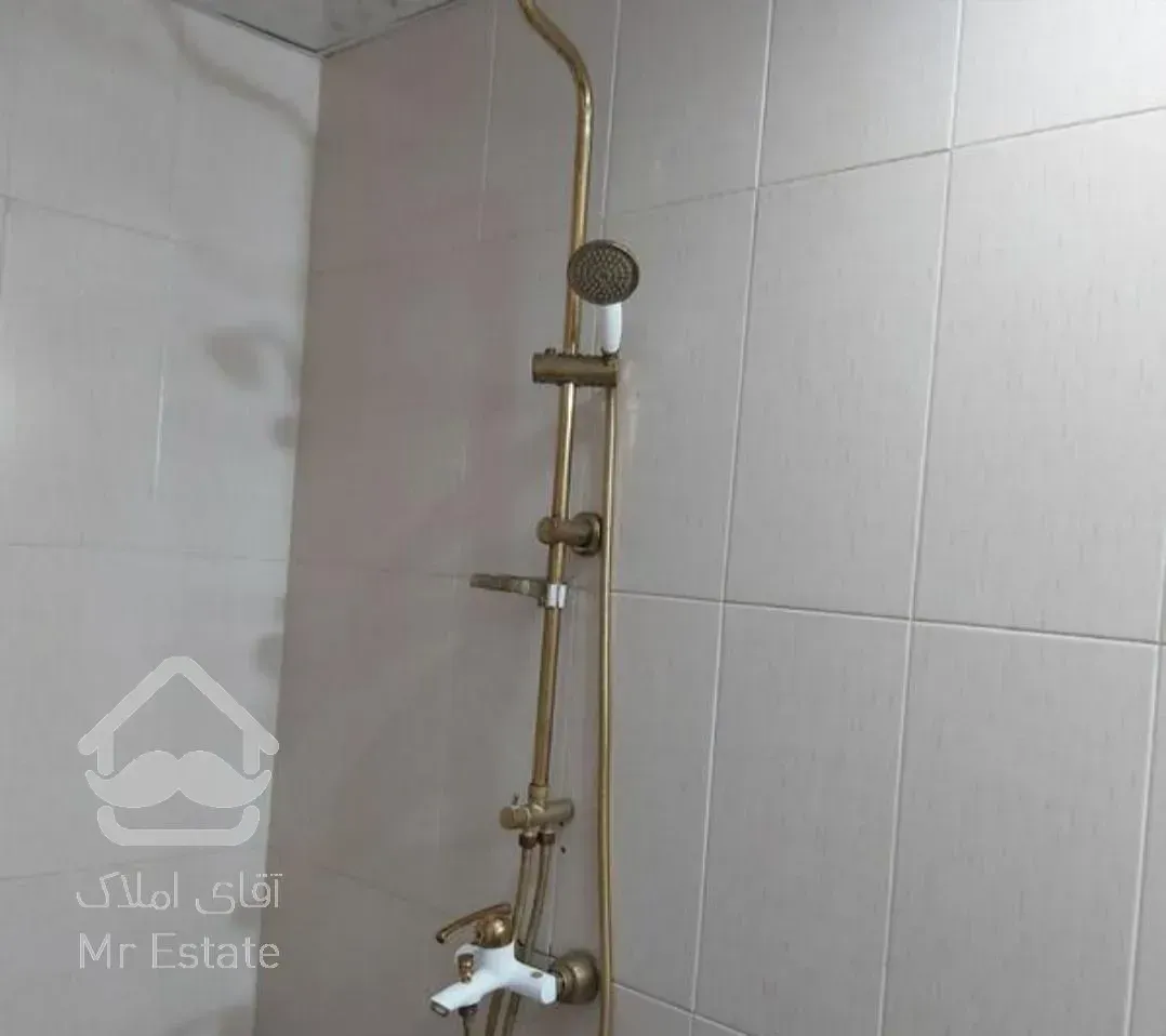 اپارتمان با کلیه وسایل و لوازم بفروش میرسد