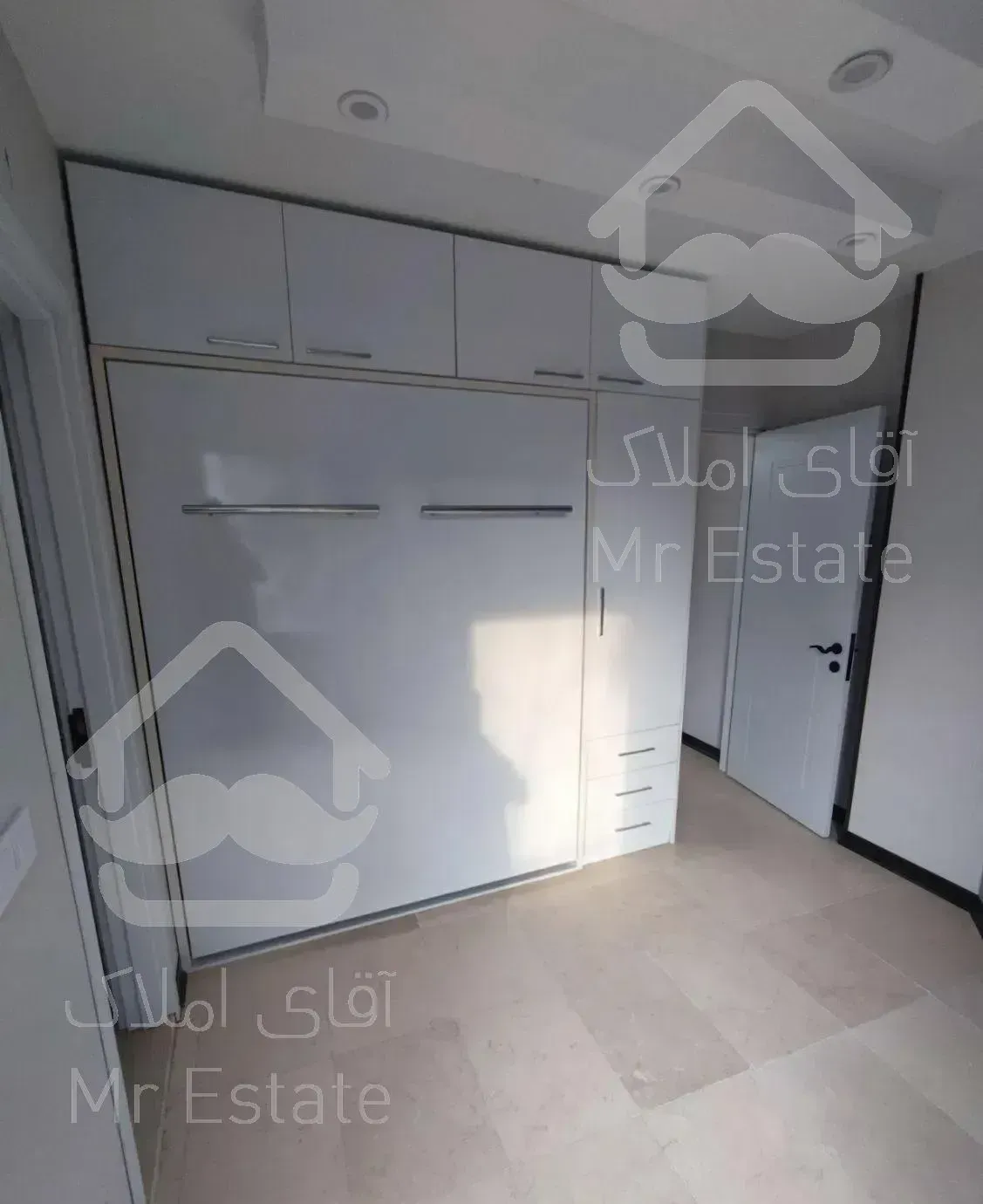 قلهک ۵۲متر ۱خواب مستر ۲پارکینگ