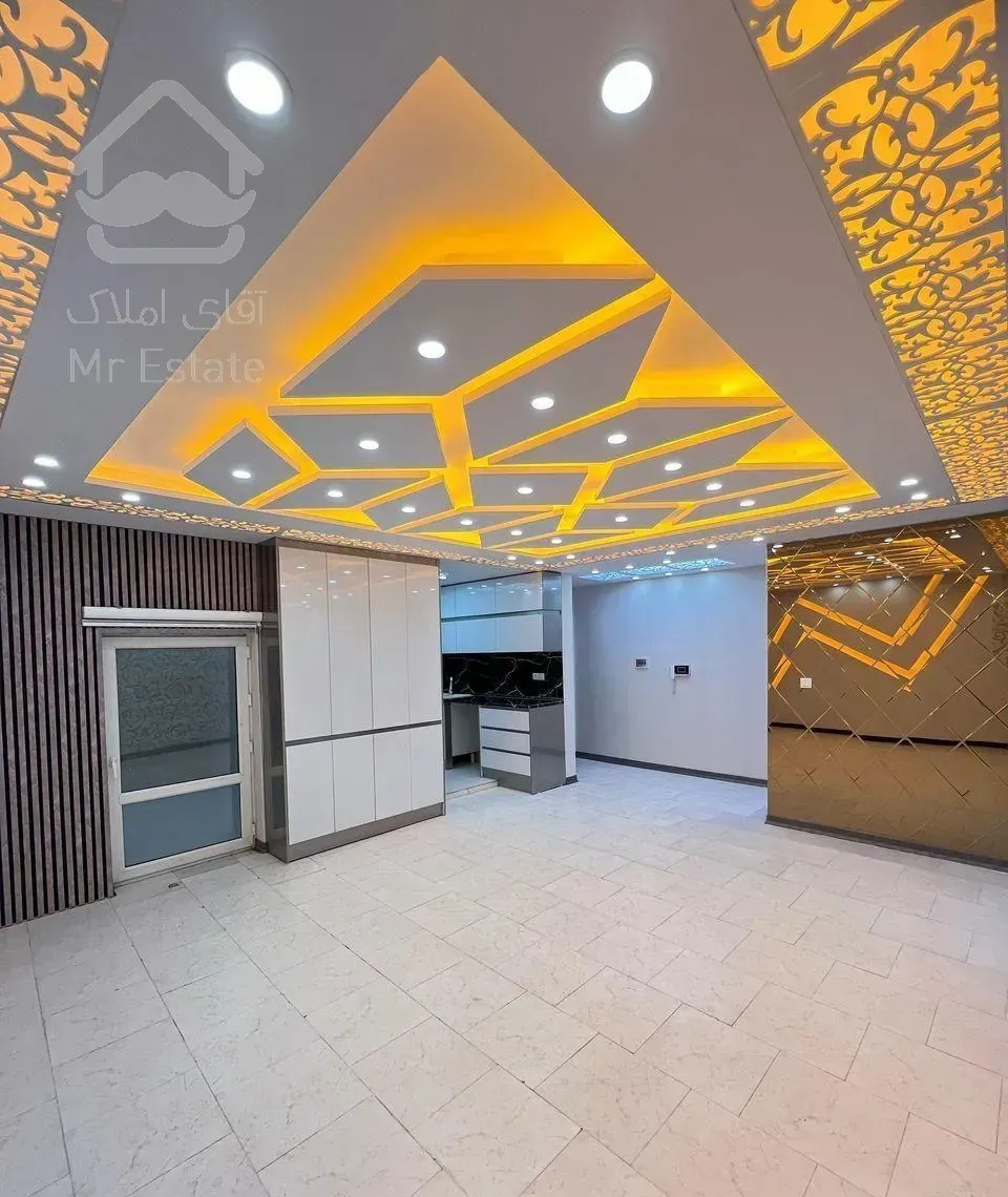 فروش واحد ۱۰۳متری /حیاط خلوت /گیت نگهبانی فعال