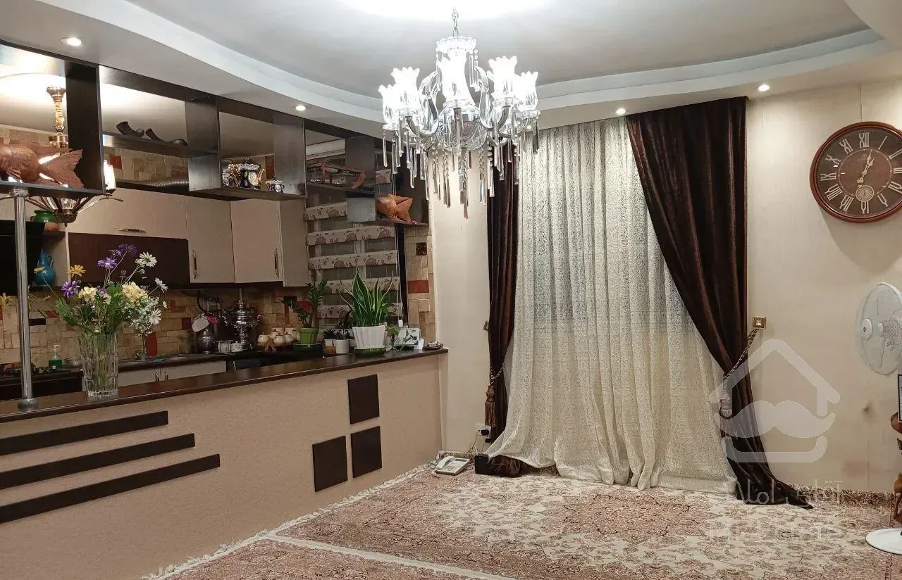 اجاره آپارتمان ۶۰ متری ۱ خوابه طبقه ۴ در باغ آذری