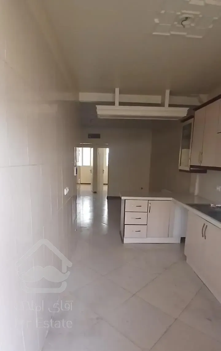 ۵۷متری دوخوابه تمیز