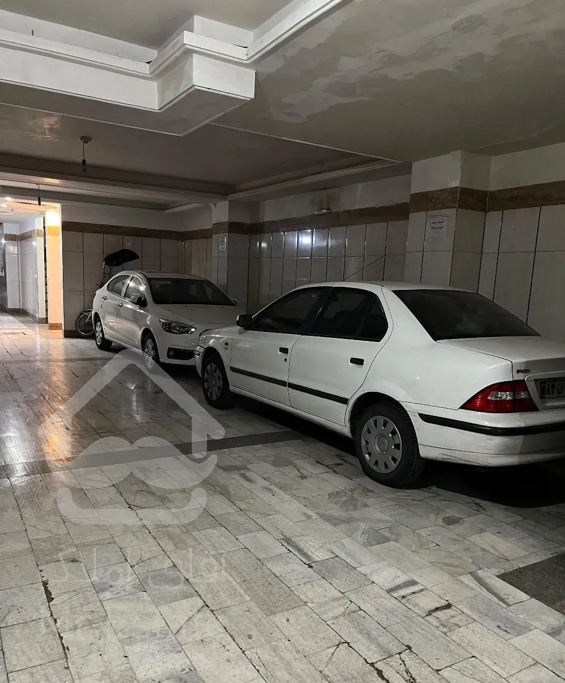 ۶۲ متر پارکینگ انباری آسانسور