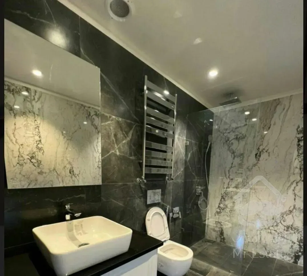 ۱۴۰ متر / پنت هاوس / سازنده برند منطقه