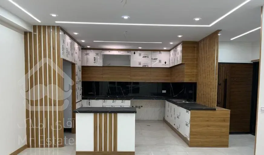 فروش آپارتمان ۹۲ متری ۲ خوابه در تهران‌ویلا