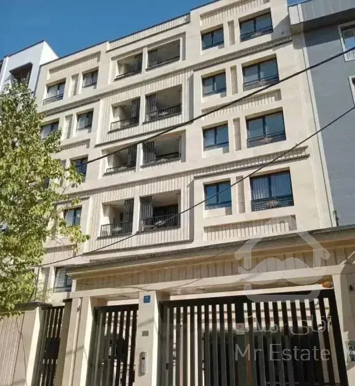 ۹۶ متر دو خوابه آکواریوم نور همانند نوساز