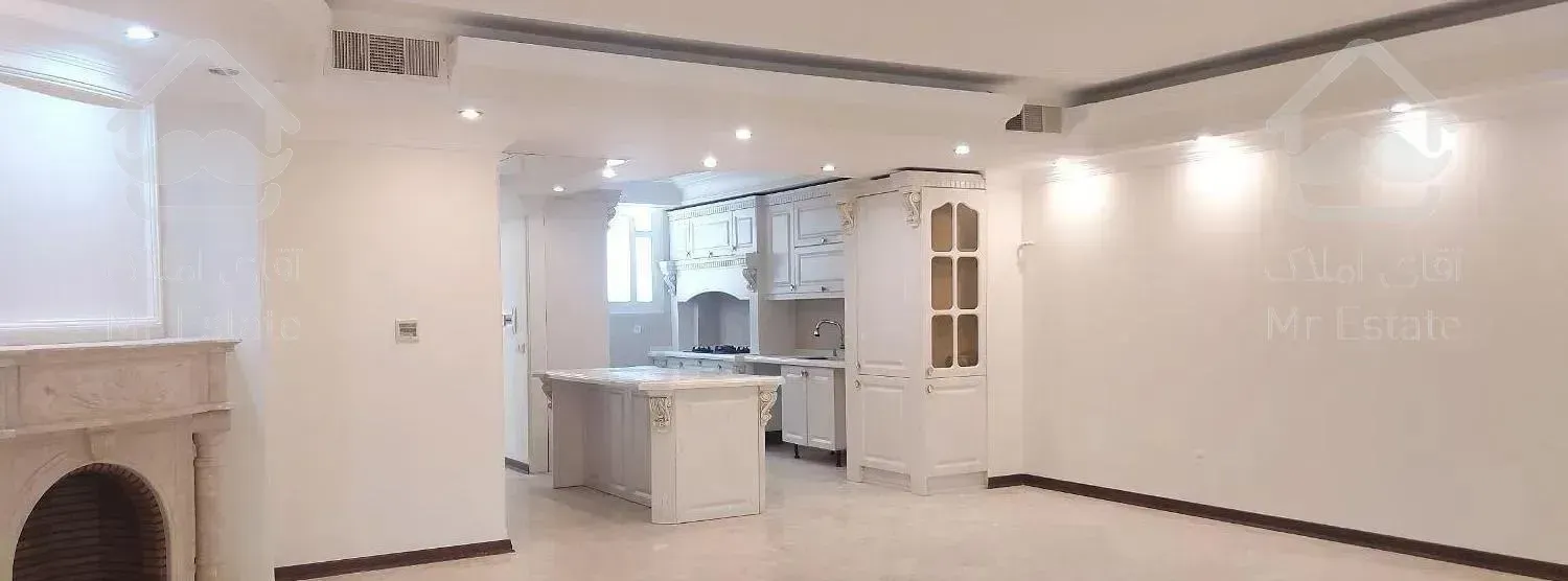 ۱۷۵متری۳خواب/نورگیر مستقیم/رو به روی پارک ملت