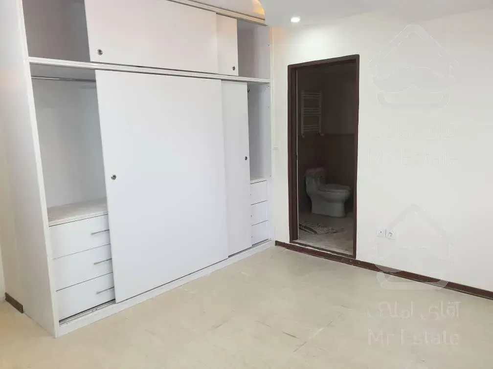 آپارتمان ۹۷ متری خوش نقشه نورگیر شهرک چیتگر