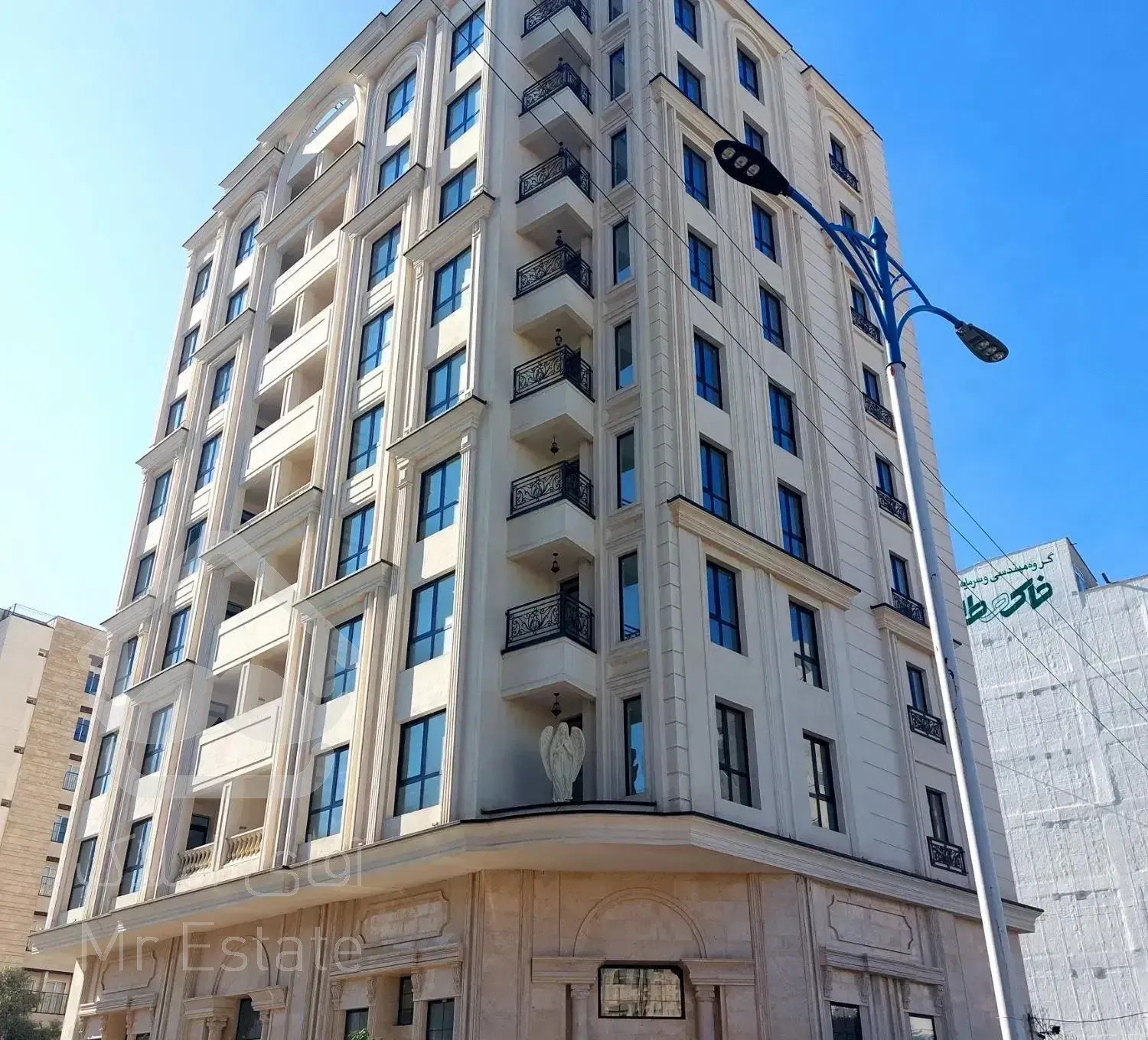 ۱۷۰ متر برج باغ قیمت استثنایی/بیواسطه