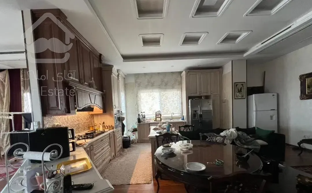 ۲۲۰متر نیاوران طبقات بالا