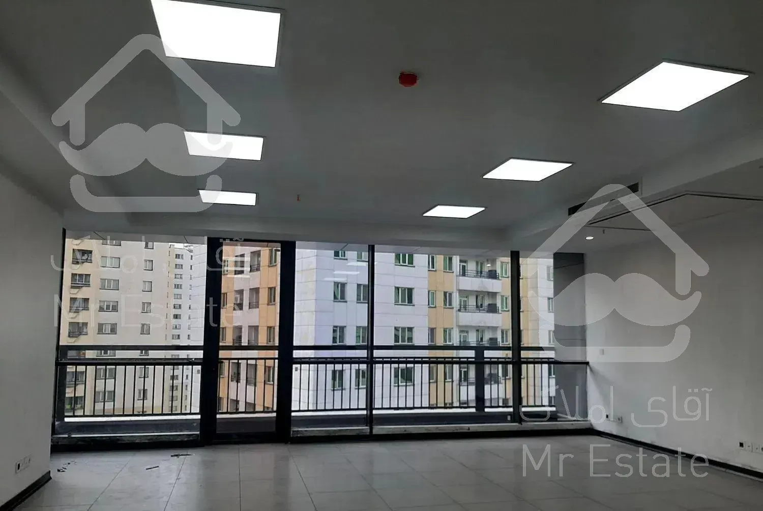 ۷۵ متر سند اداری مجتمع  و برند دریاچه چیتگر