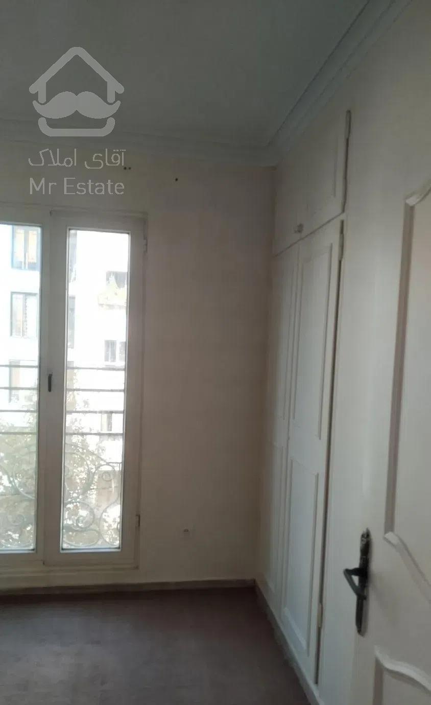 76 متر شرق پروین