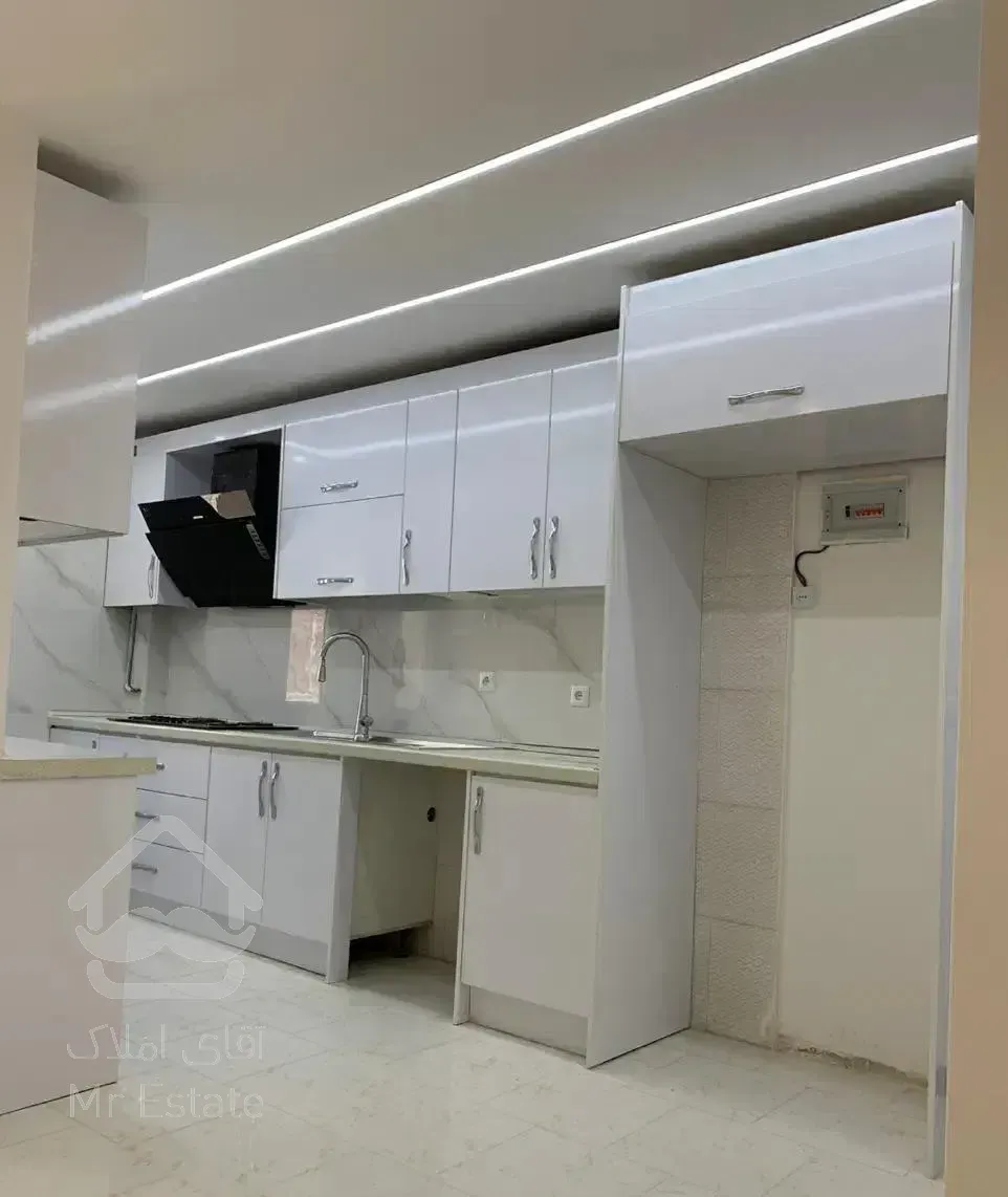 آپارتمان اجاره پردیس فاز۱۱ زون۲ طبقه۱۰ فول