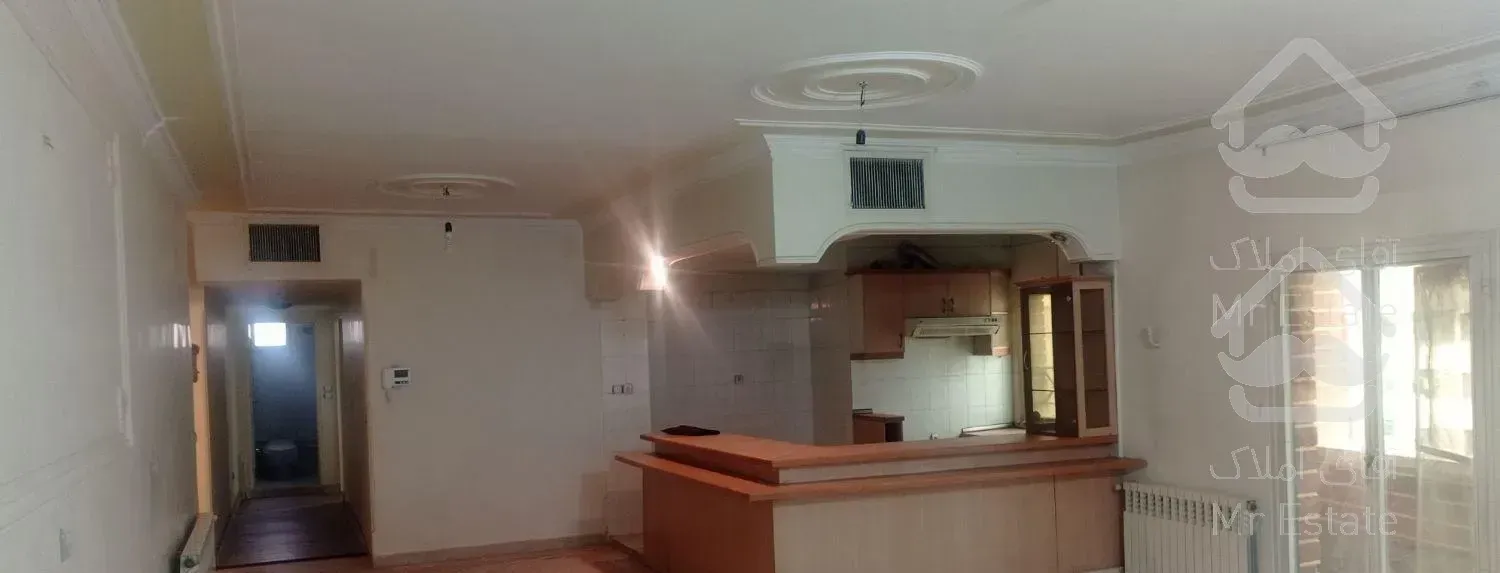 آپارتمان ۱۲۲ متر دو خوابه نقاشی شده تمیز