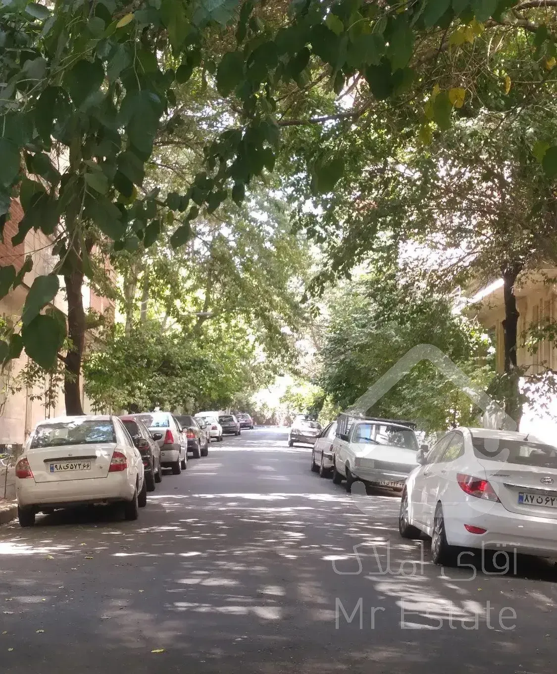 ۷۳ متر دو خواب یکم دریانو همایونشهر فول کم واحد
