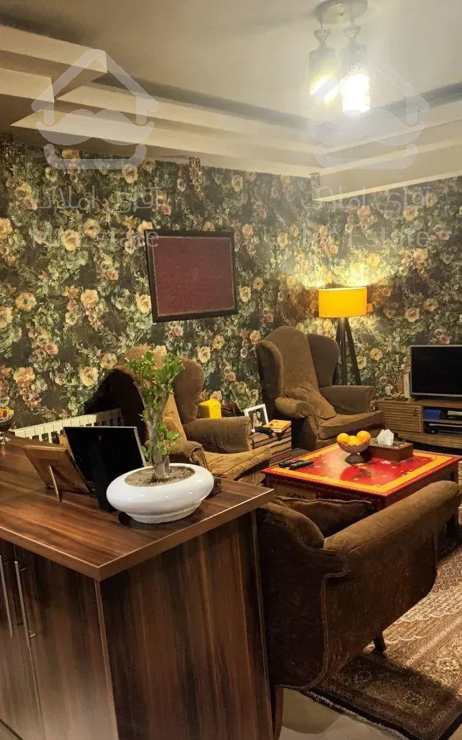 آپارتمان ۶۹ متر ۲ خواب بازسازی شده و  کم تردد