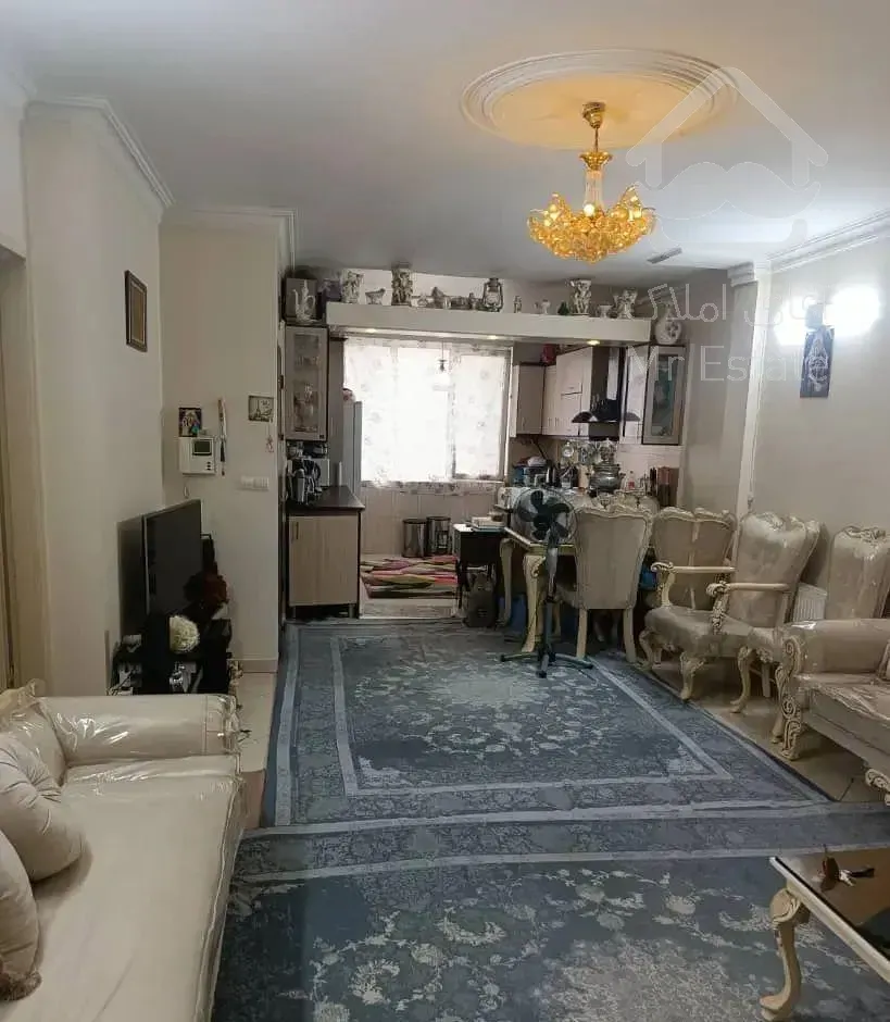 ۷۰متری/خوش نقشه/ زیر قیمت منطقه