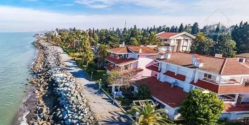 فروش خانه ویلایی زیر قیمت کف منطقه