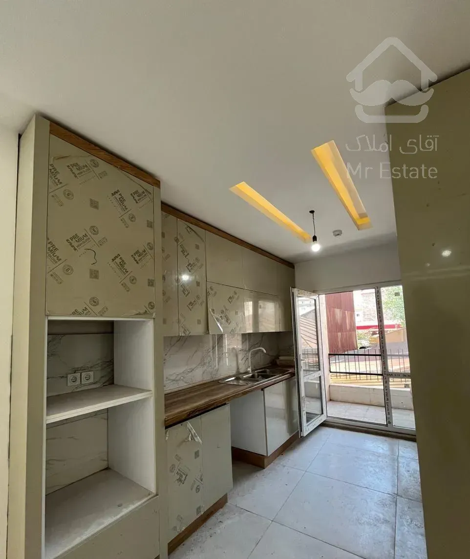 معلم سرگل ۱۰۰متر/نوساز پنجره قدی/سنددار خوش نقشه