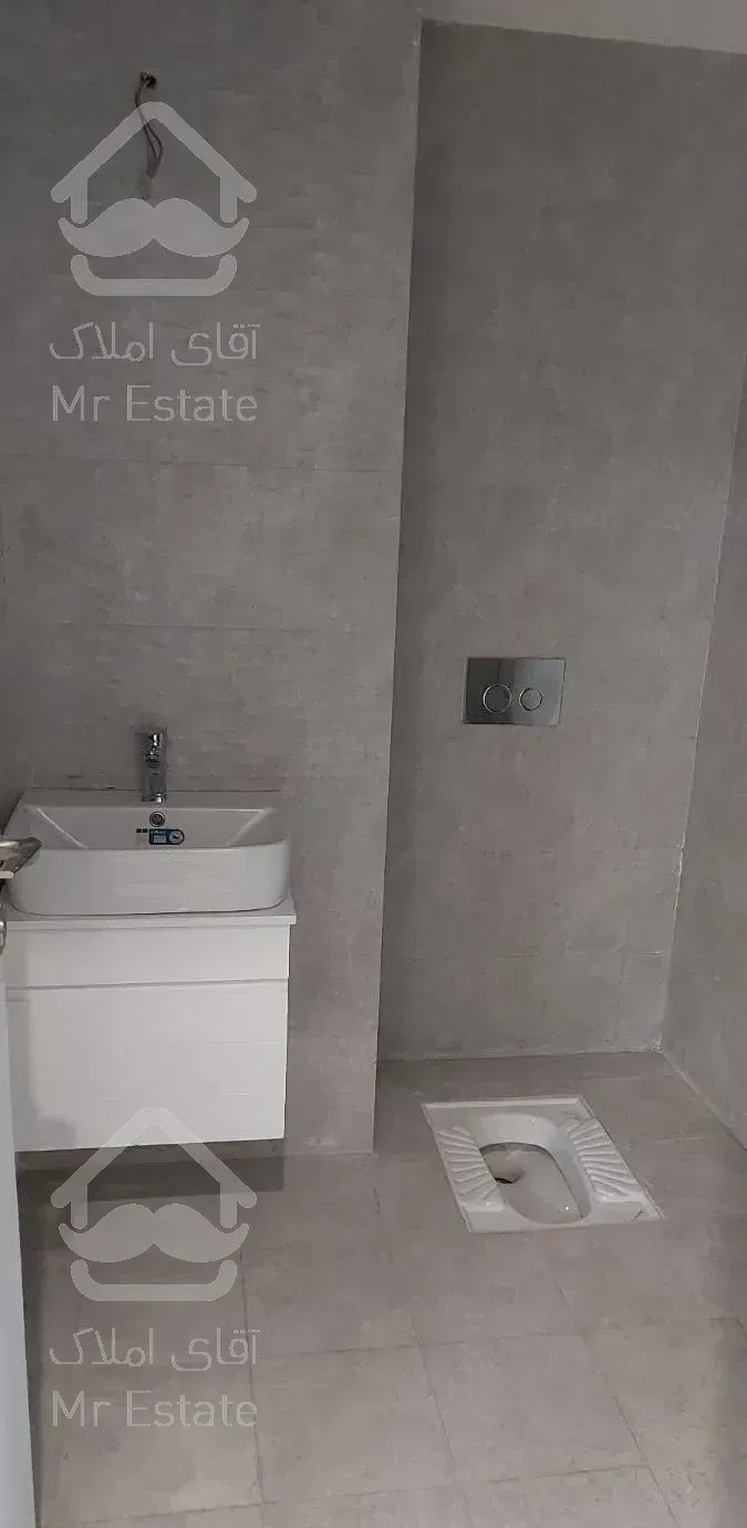 ۸۵ متر اداری / مجاور دریاچه / برج اداری اکاداسنتر