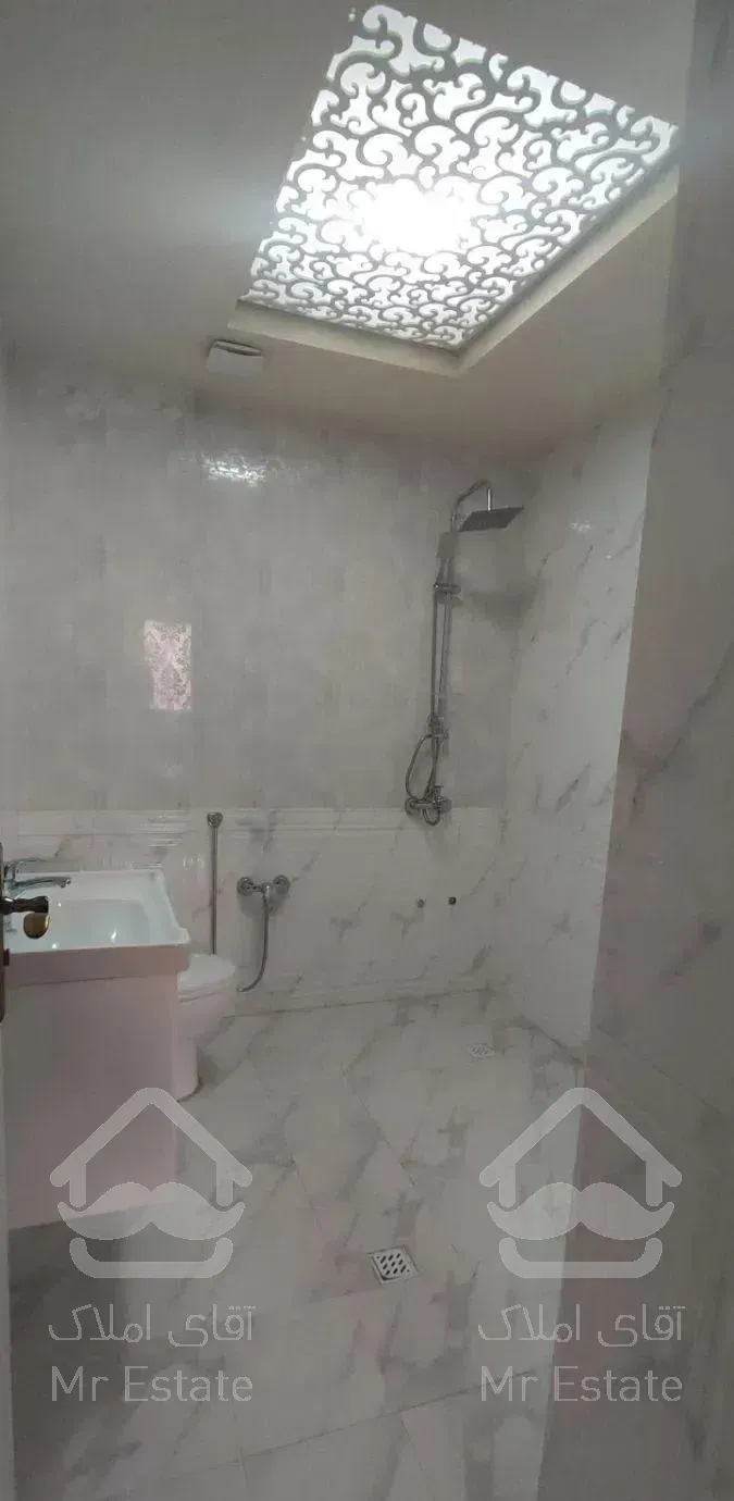 نگین خواجه عبدالله ۱۵۵ متر