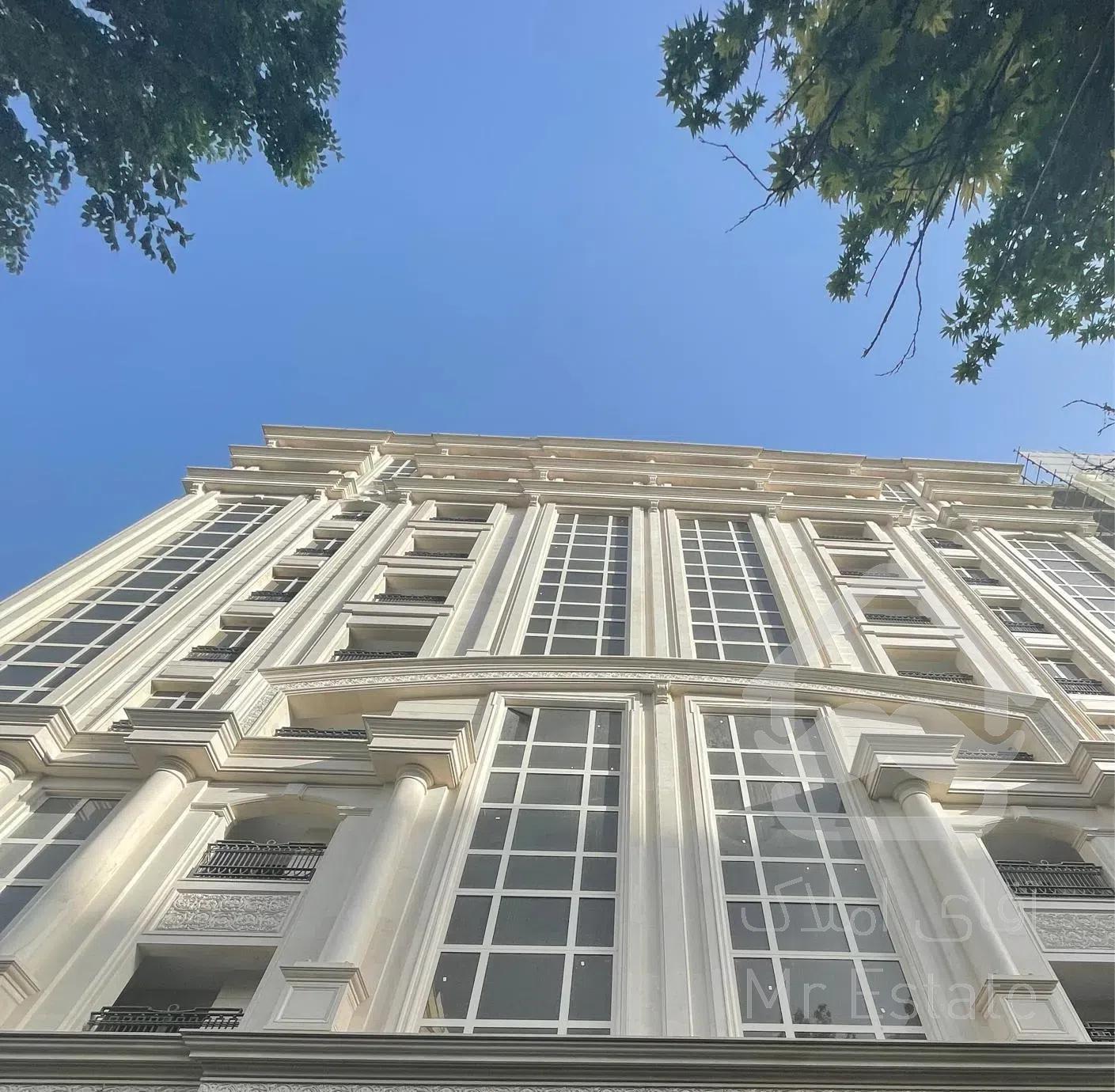 ١٦٠متر / تراس وسیع / حوالى کاج