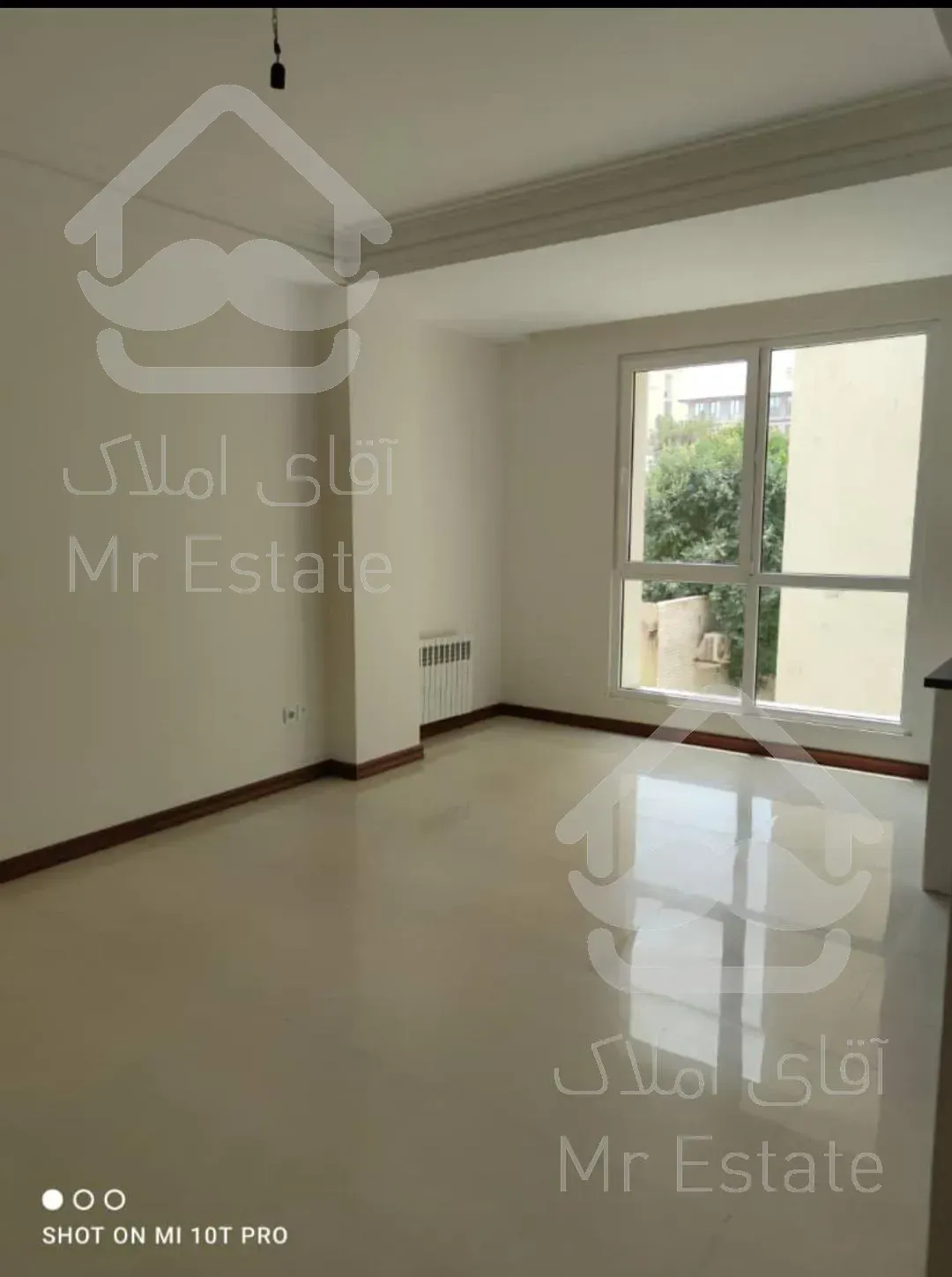 ۶۰متر نوساز/ عمارت مجلل اقای روحی/ اکباتان