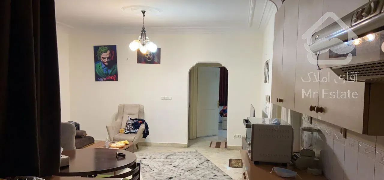 سعادت آباد صرافها ۸۰ متر دو خوابه رو به آفتاب