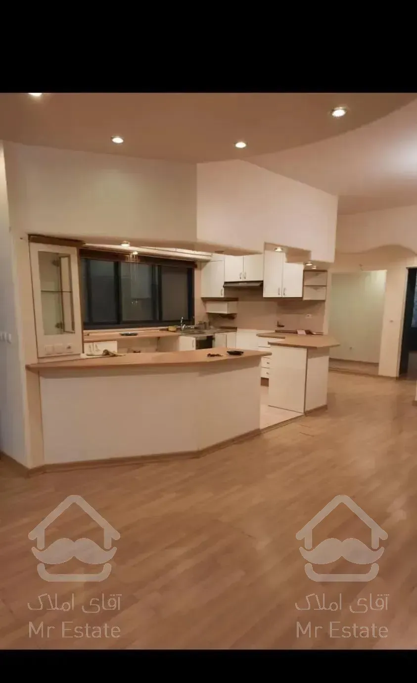 اپارتمان۱۶۰متری شیک