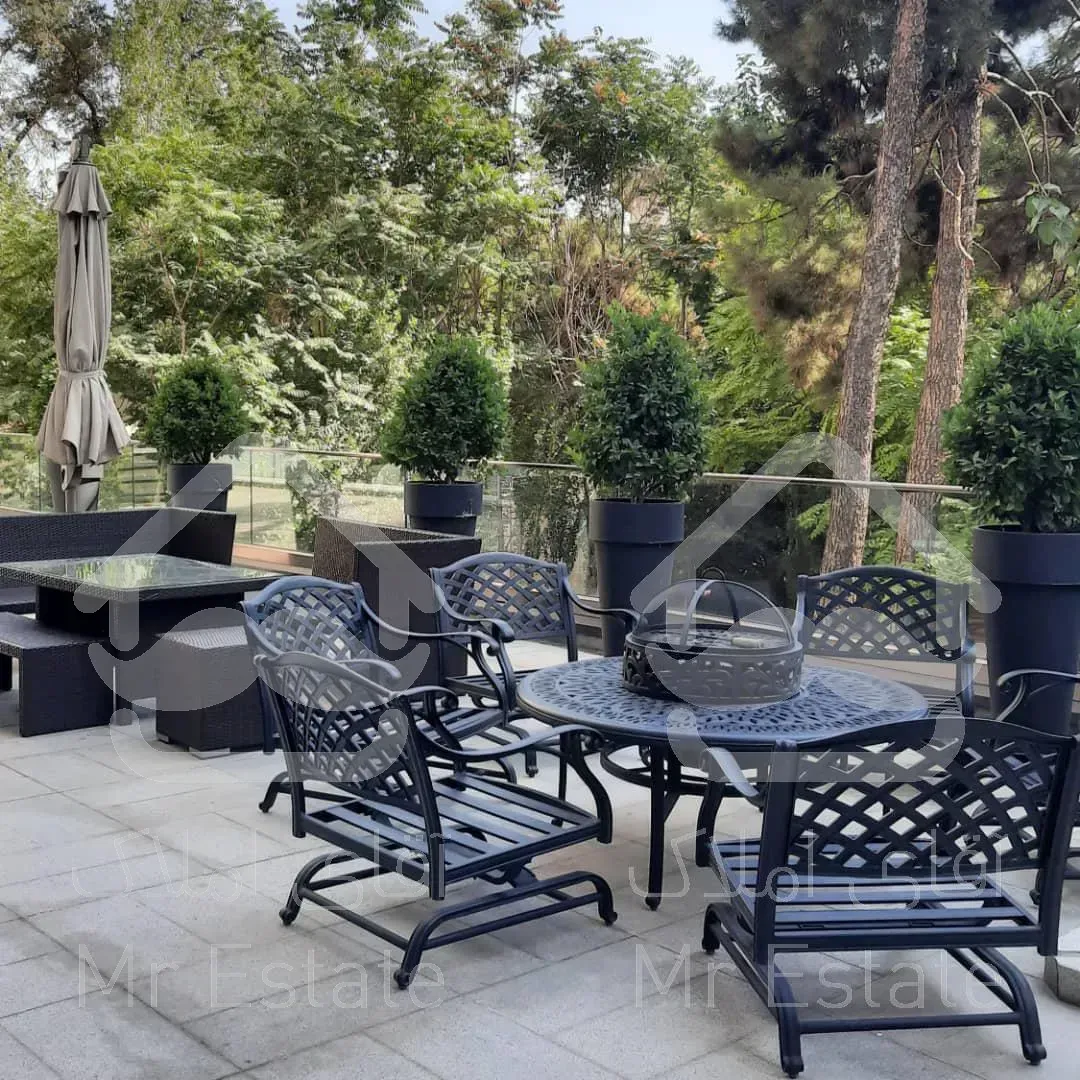 فرمانیه  شرقی ۲۰۰ متر فول ویو باغ سفارت