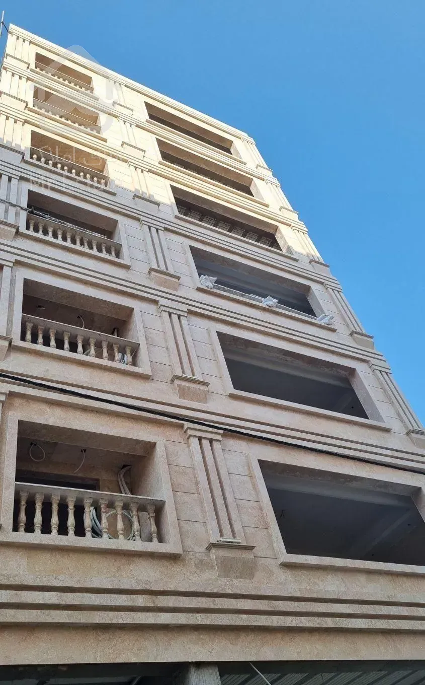 ۱۴۵ متر نوساز با سند سه خواب تکواحدی